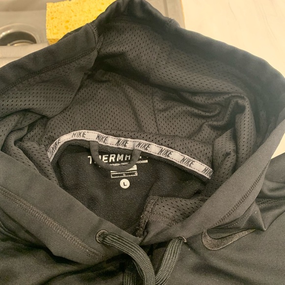 Black Nike Therma Fit Sweatshirt - Picture 2 of 5